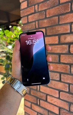 Used for only two months, very clean iPhone 13, 256GB, boxed